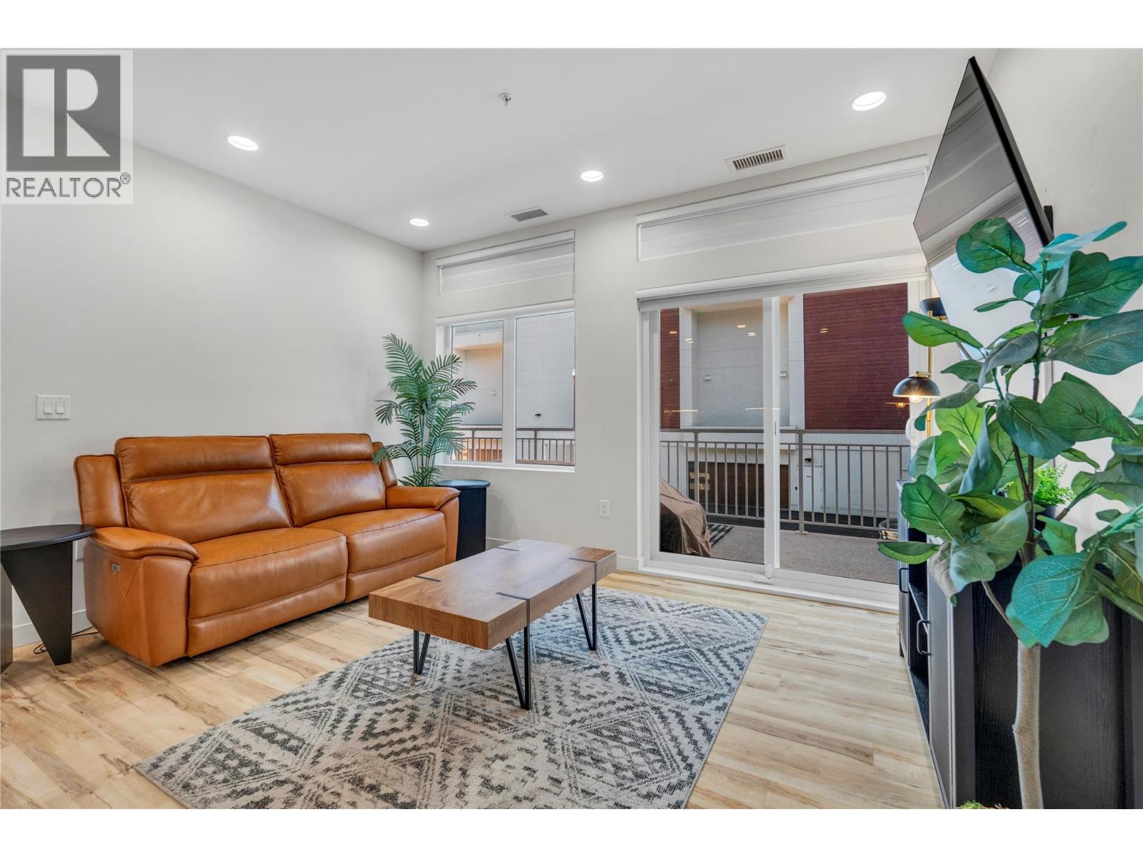 13417 Lakeshore Drive Unit# 113, Summerland