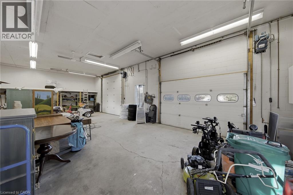 16 Kraft Drive — photo 34