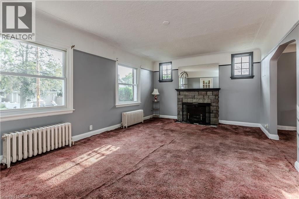 Photo of 2104 EMERALD Crescent