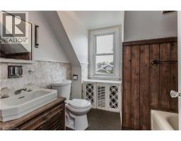 2104 Emerald Crescent, Burlington, ON L7R1N3 Photo 23