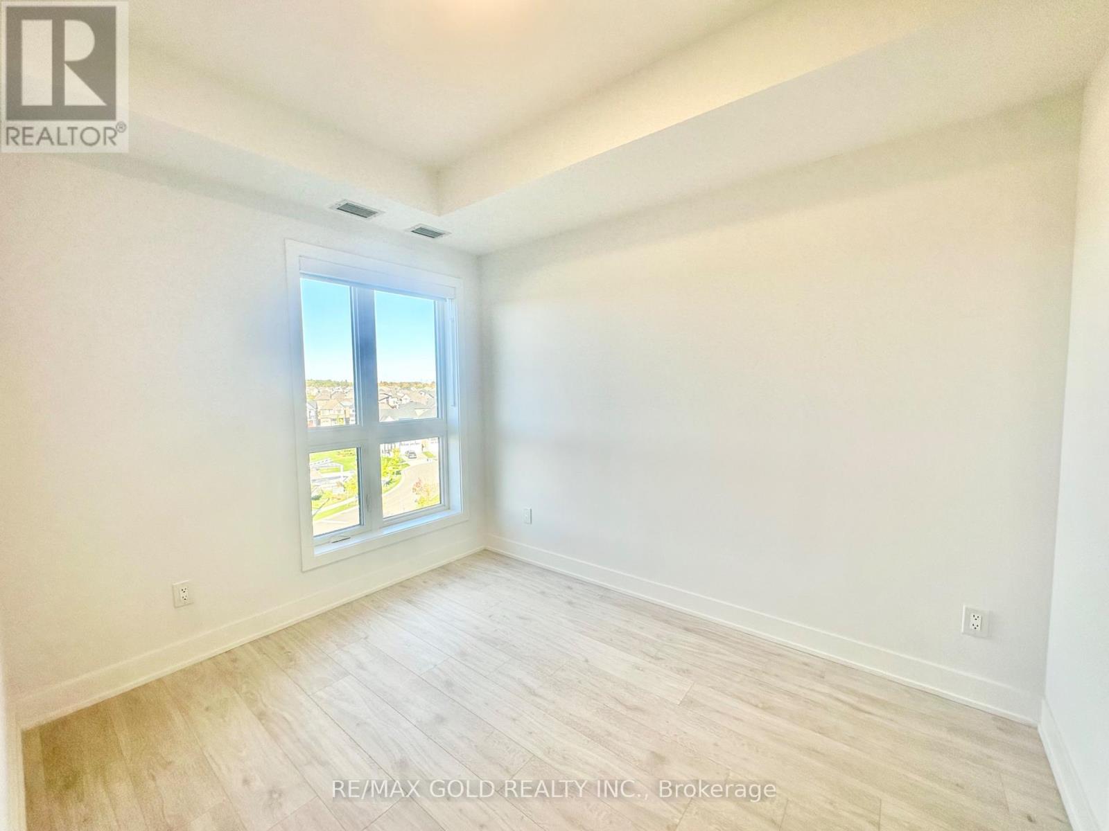 3008 William Cutmore Boulevard — photo 17