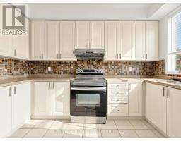 5817 Whitehorn Avenue, Mississauga, ON L5V2W6 Photo 13