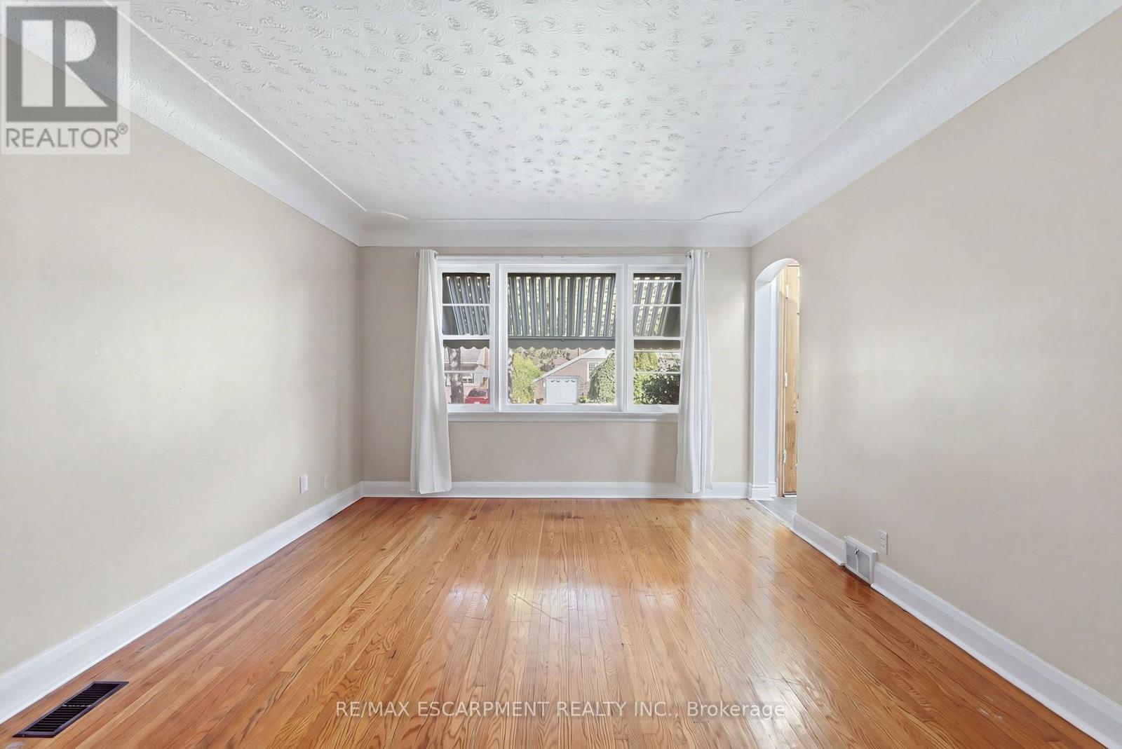 7 Sheldon Street, Hamilton, ON photo 5