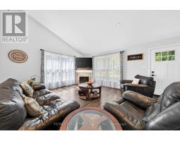 Bedroom - 967 4th Line, Haldimand, ON N3W2G1 Photo 12