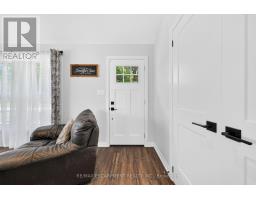 Mud room - 967 4th Line, Haldimand, ON N3W2G1 Photo 8