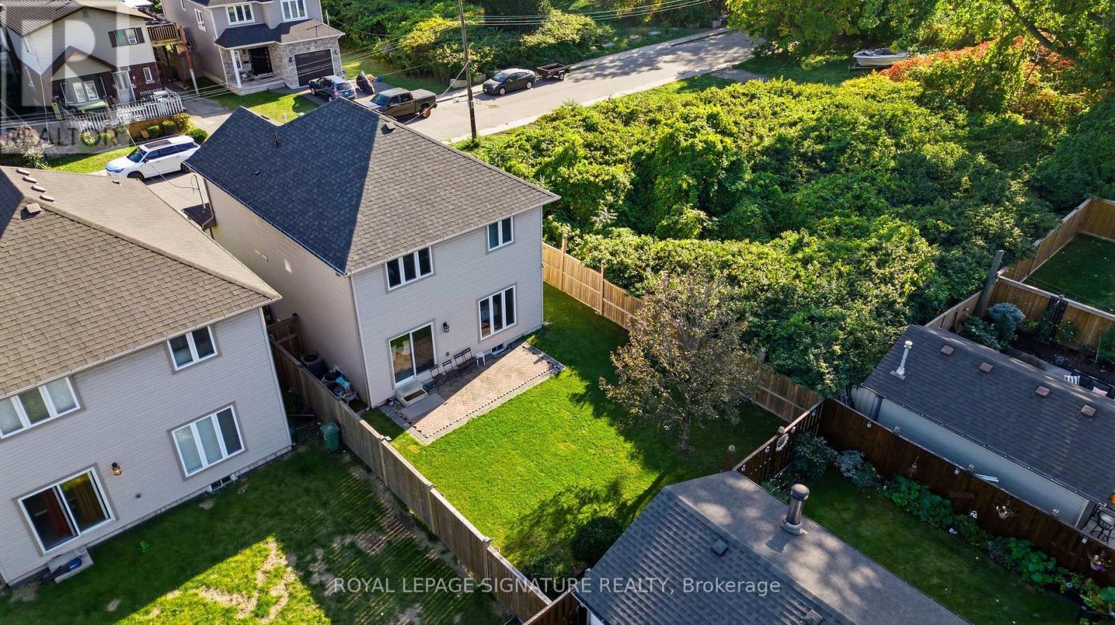 17 LAGOON AVENUE - 41