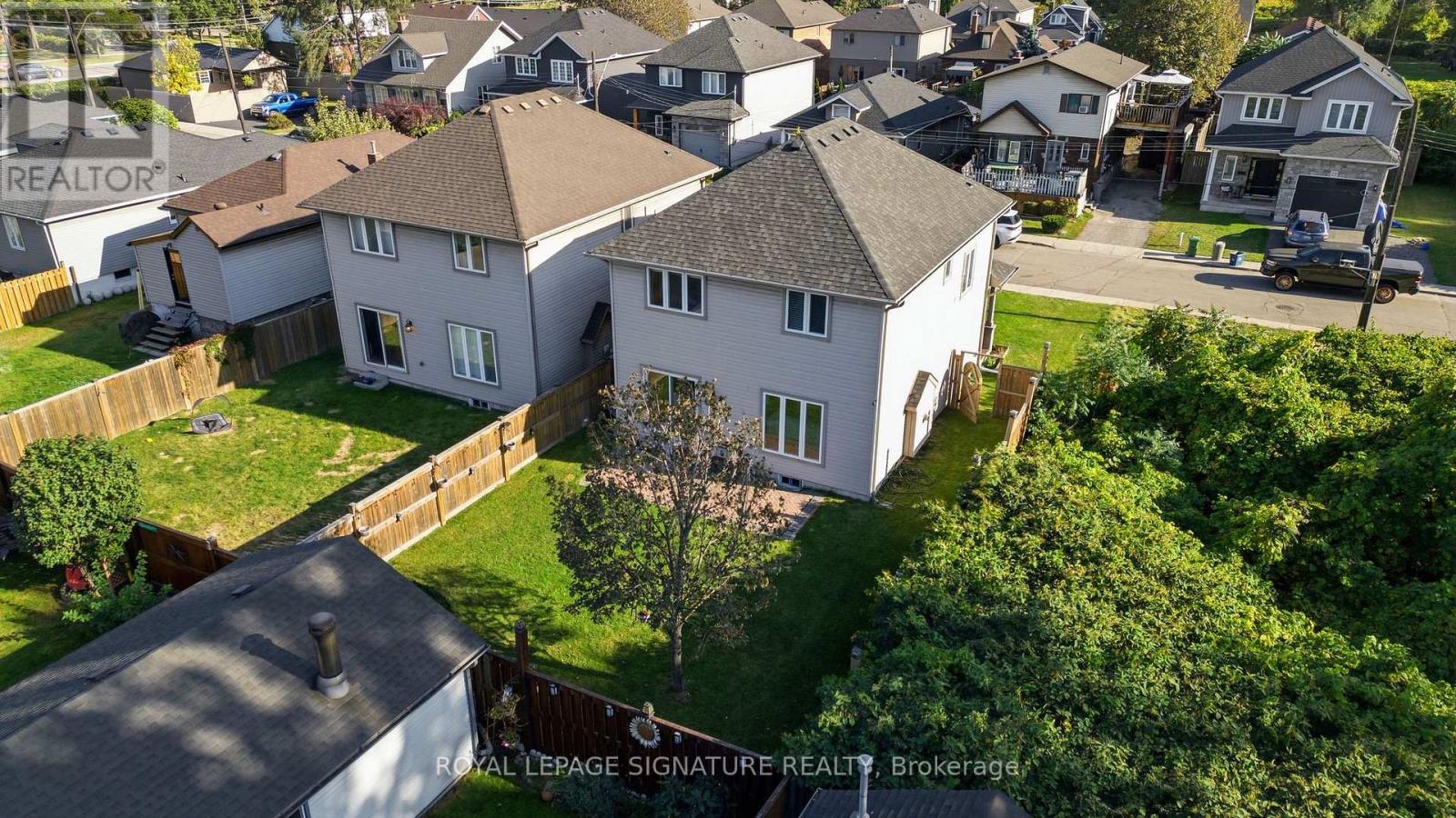 17 LAGOON AVENUE - 43