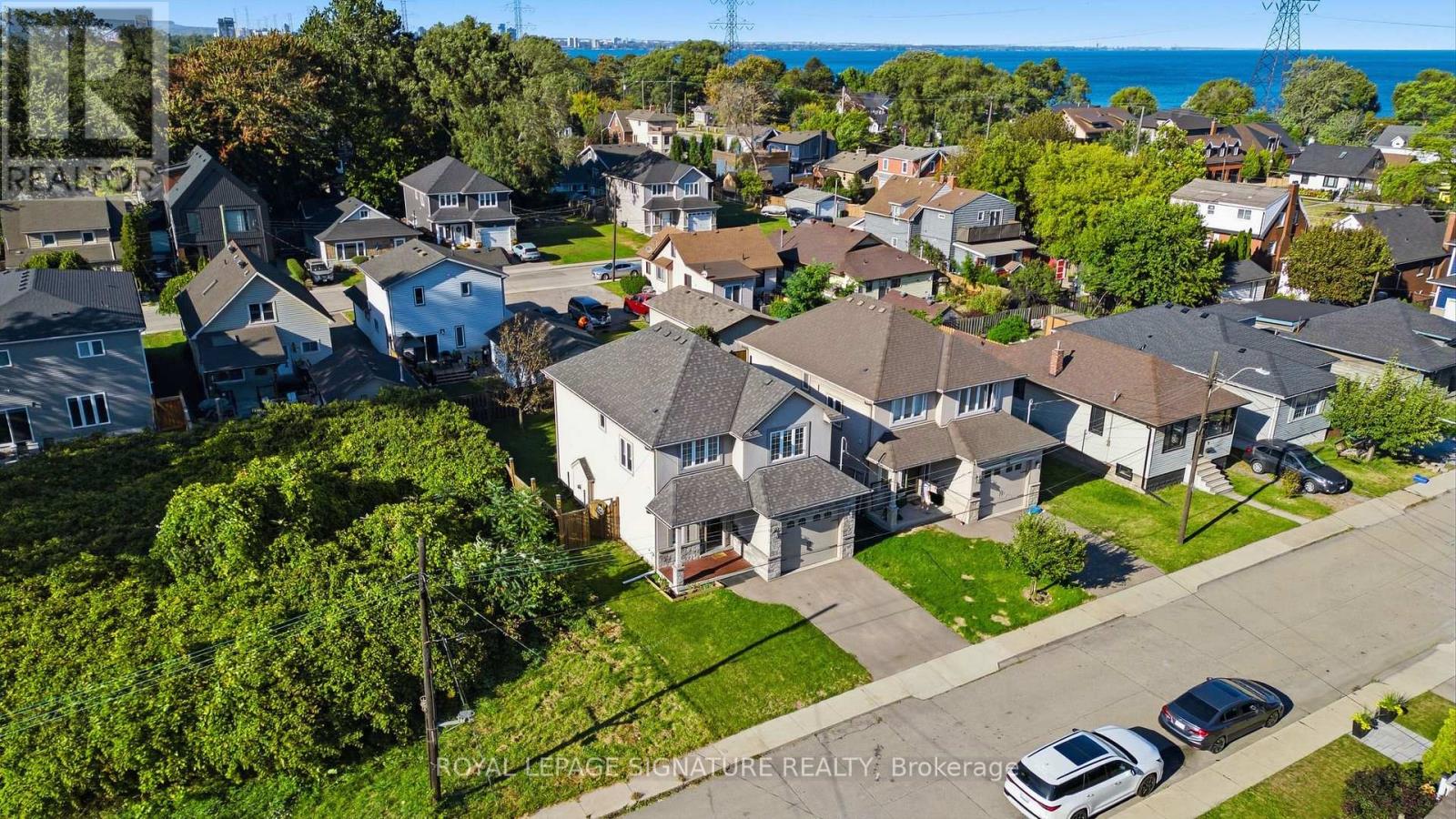 17 LAGOON AVENUE - 7