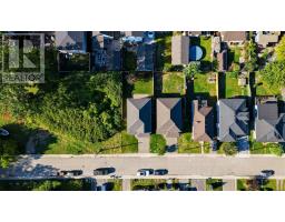 17 Lagoon Avenue, Hamilton, ON L8H7C4 Photo 40