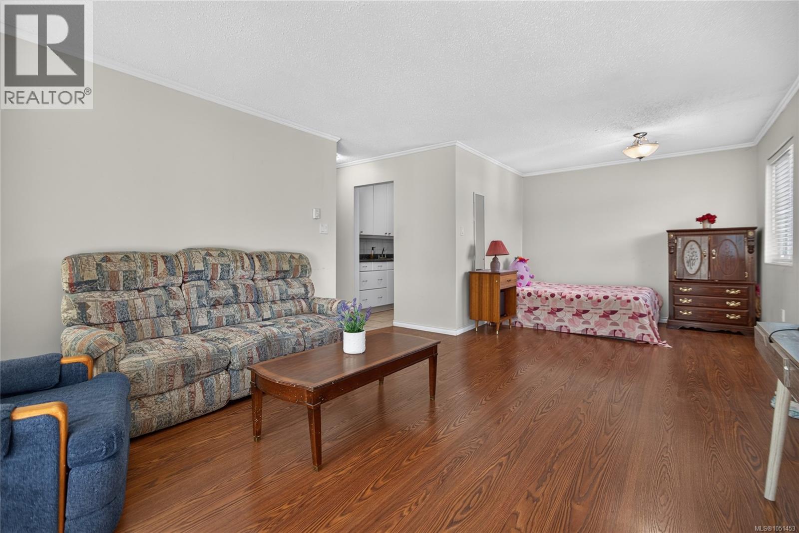 #407 175 Centennial Dr - 11