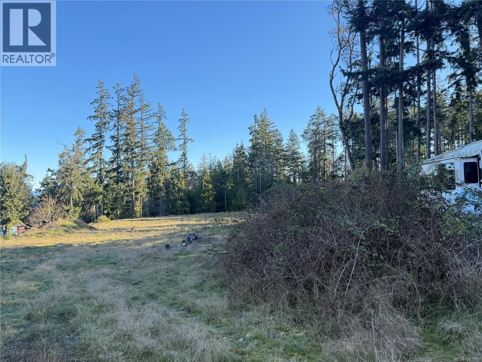 961 Island Hwy E, Parksville - Image 1