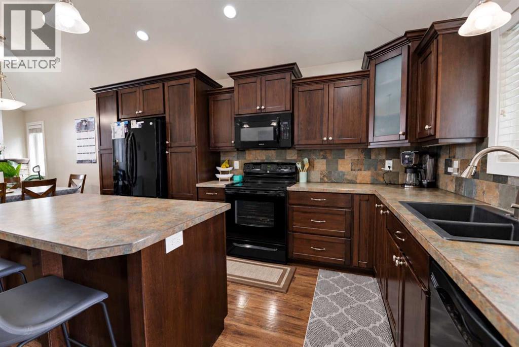 422 11 Street - 11