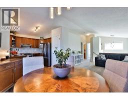 635 Aberdeen Crescent W - photo 5