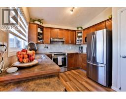 635 Aberdeen Crescent W - photo 7