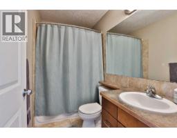 635 Aberdeen Crescent W - photo 10