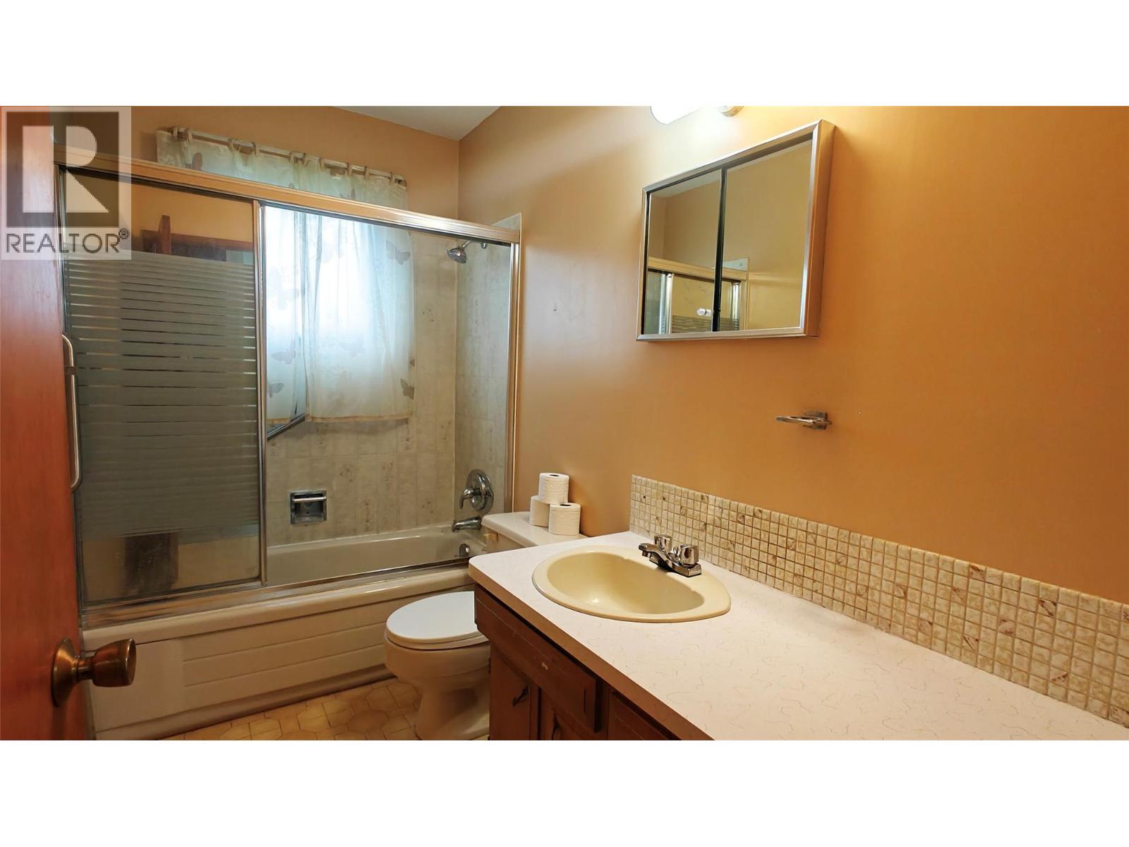 610 7th Avenue, Montrose