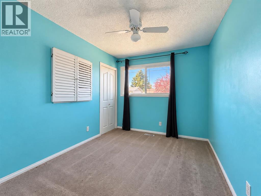 5739 55 Street - 21