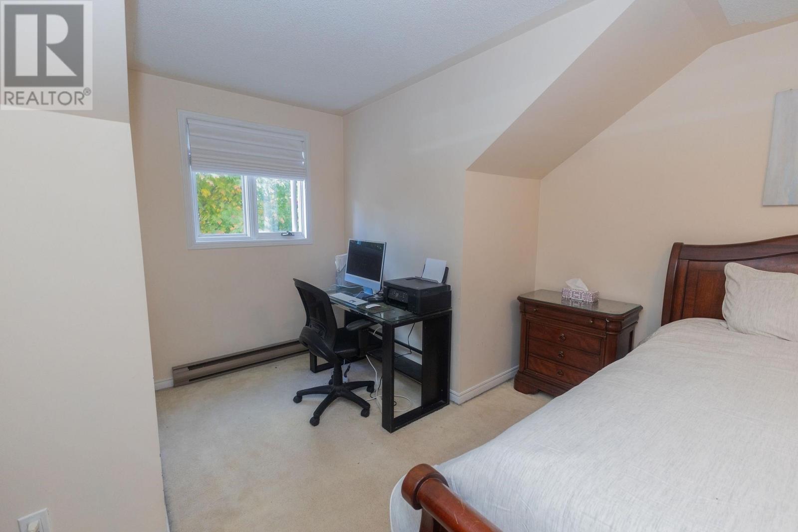40 Burton RD - 44