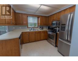40 Burton Rd, Sault Ste  Marie, ON P6B5X1 Photo 11