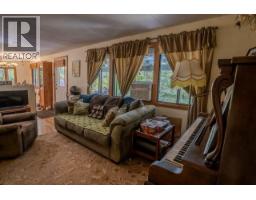 2701 Leecrest Road, Nelson, BC V1L6L1 Photo 13