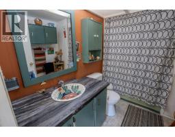 2701 Leecrest Road, Nelson, BC V1L6L1 Photo 21