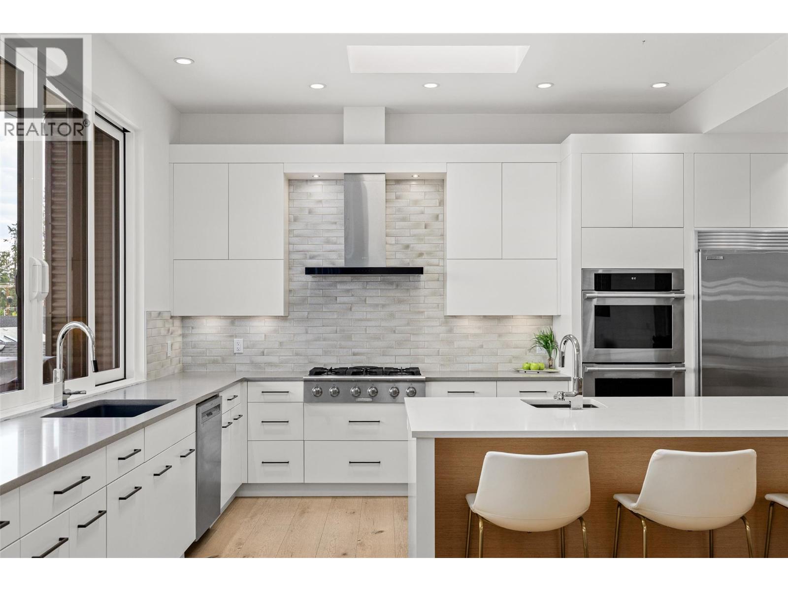 769 & 771 Barnaby Road, Kelowna