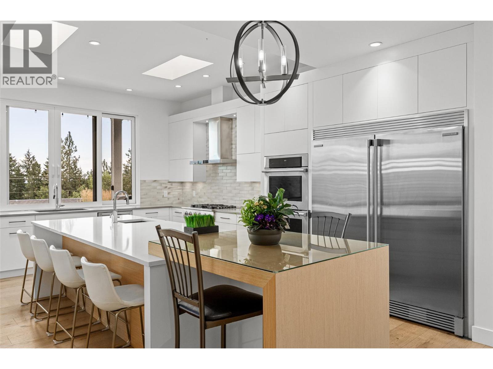769 & 771 Barnaby Road, Kelowna