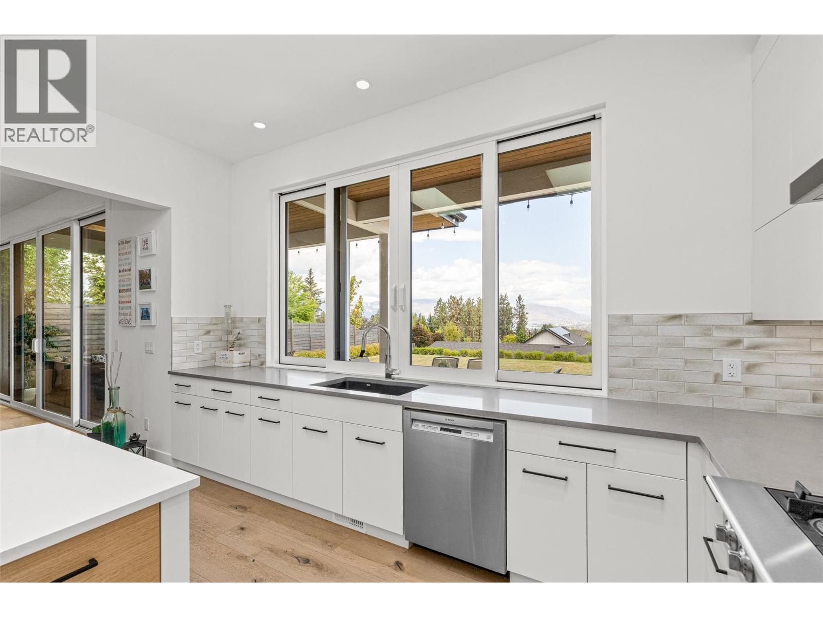 769 & 771 Barnaby Road, Kelowna