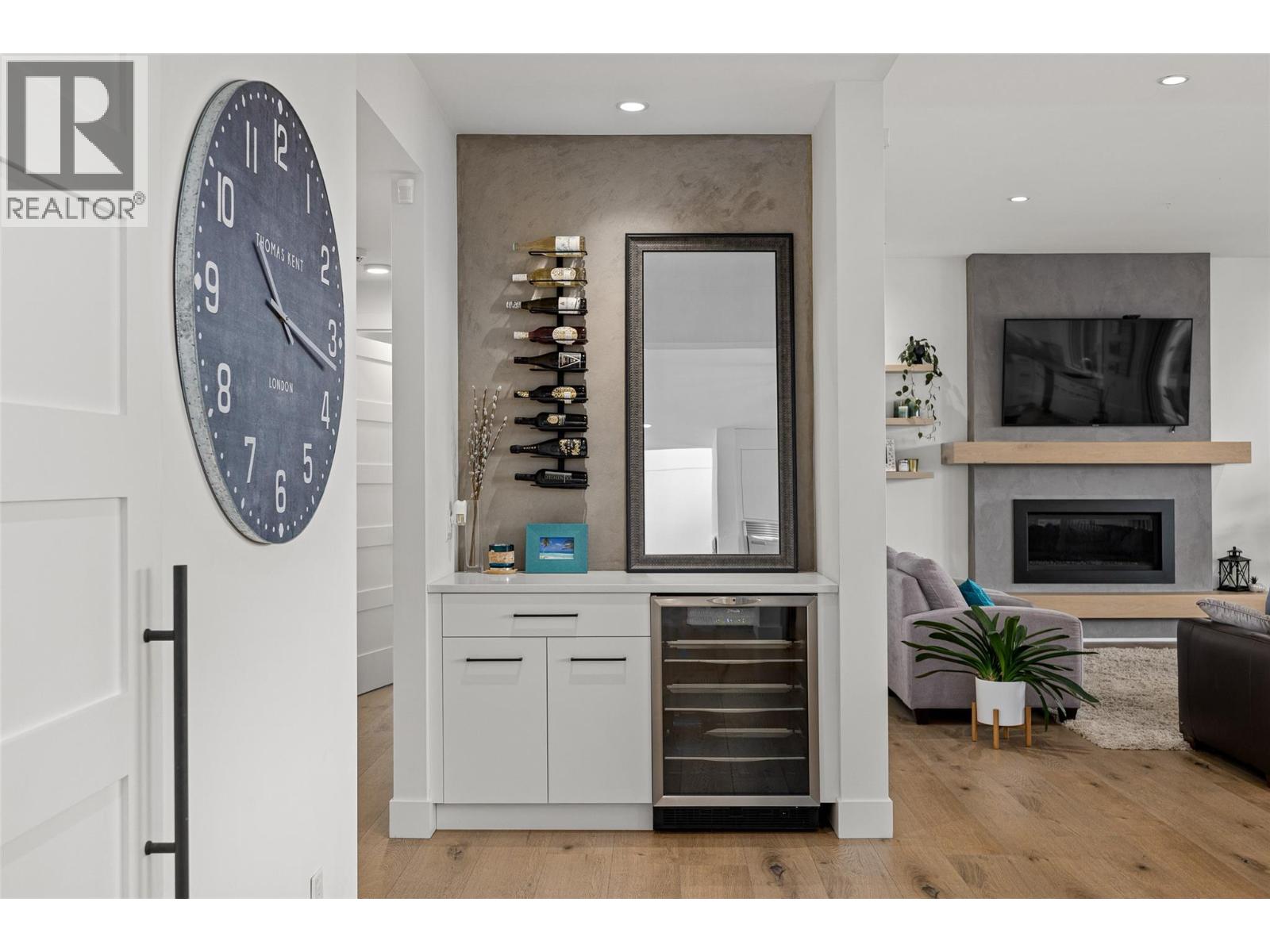 769 & 771 Barnaby Road, Kelowna
