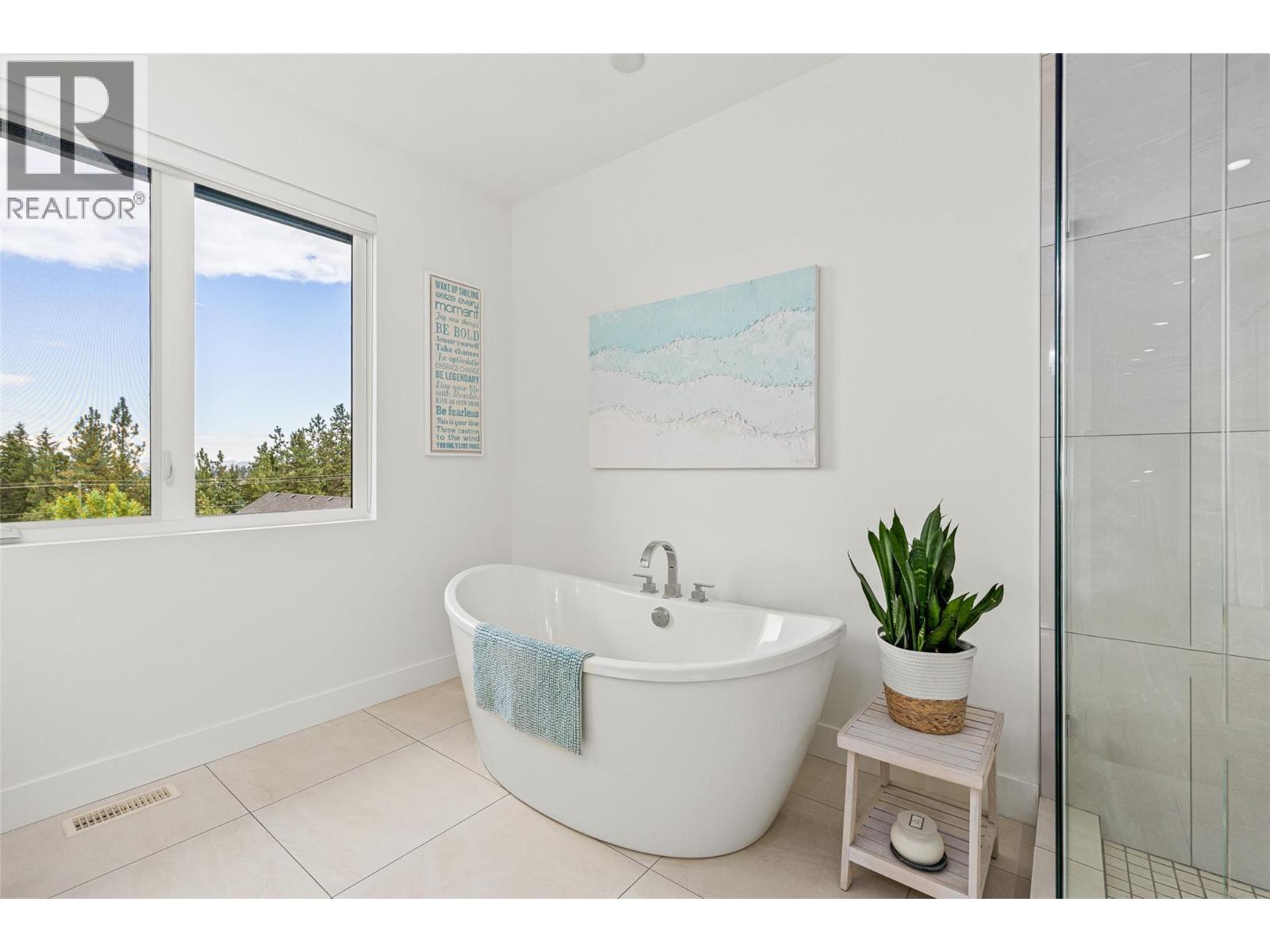 769 & 771 Barnaby Road, Kelowna
