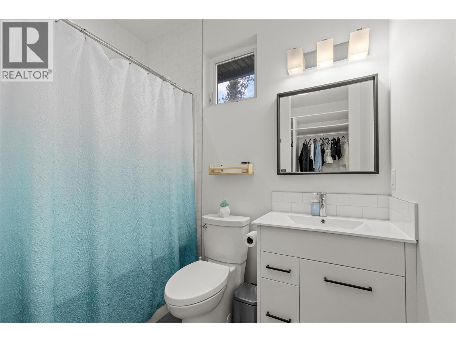 769 & 771 Barnaby Road, Kelowna