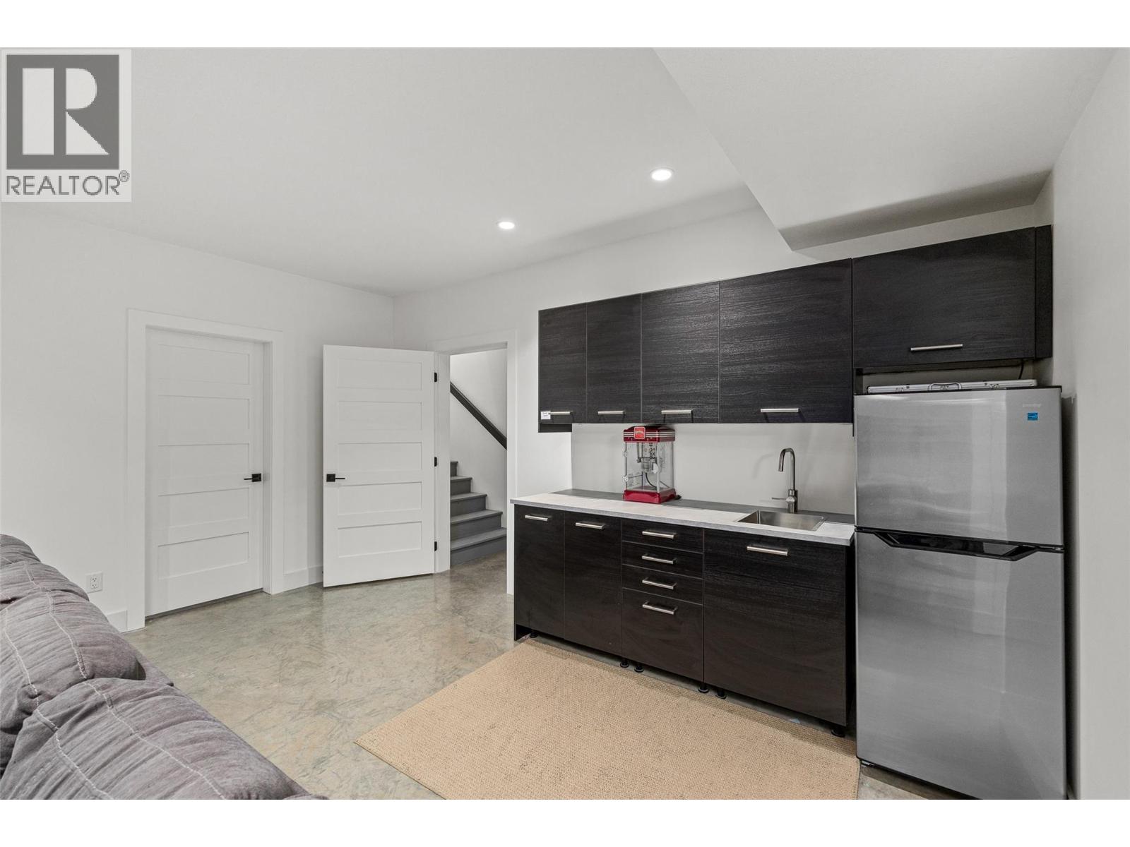 769 & 771 Barnaby Road, Kelowna