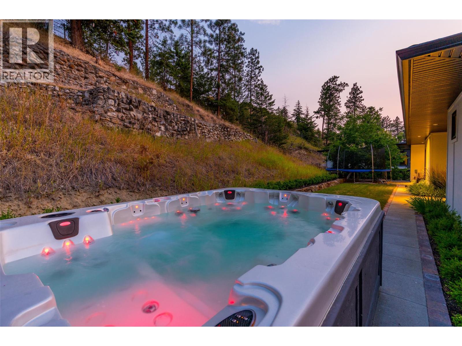 769 & 771 Barnaby Road, Kelowna