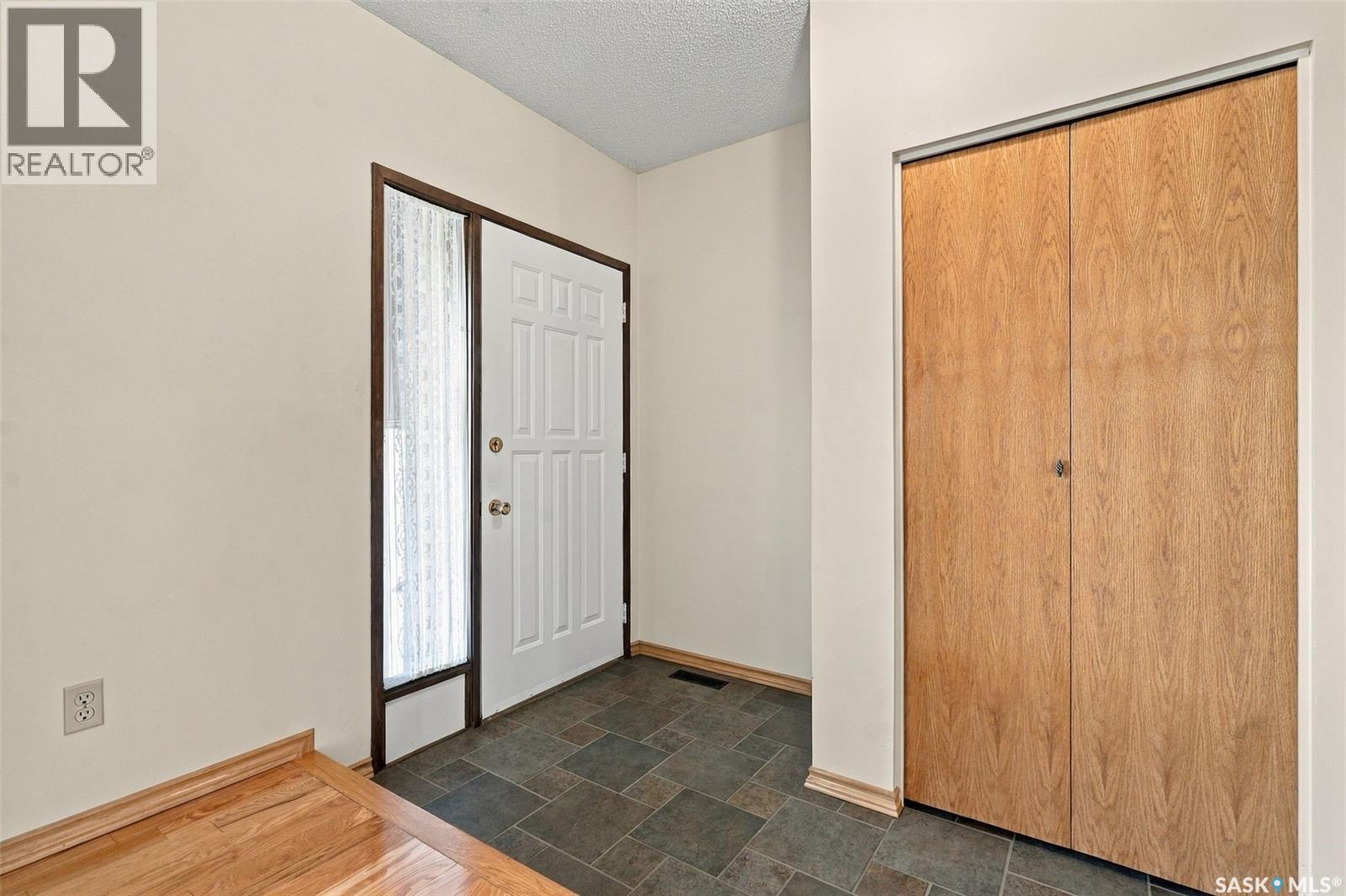 522 Delaronde ROAD, Saskatoon — photo 4