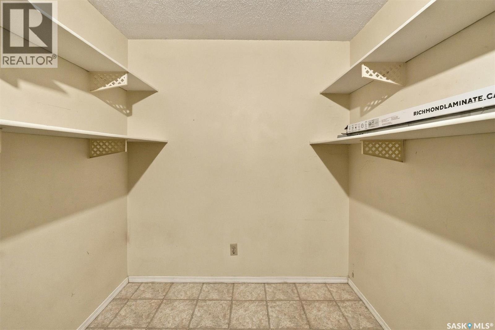 #510 510 Prairie AVENUE - 33