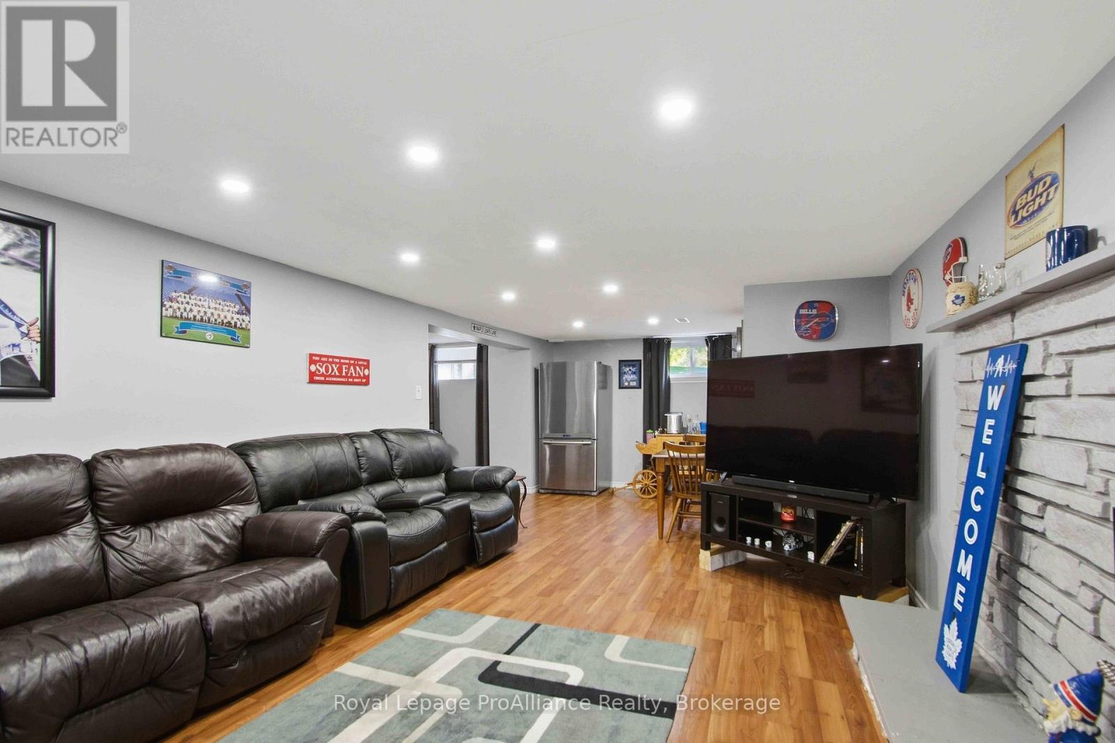 114 CATHERINE STREET - 19