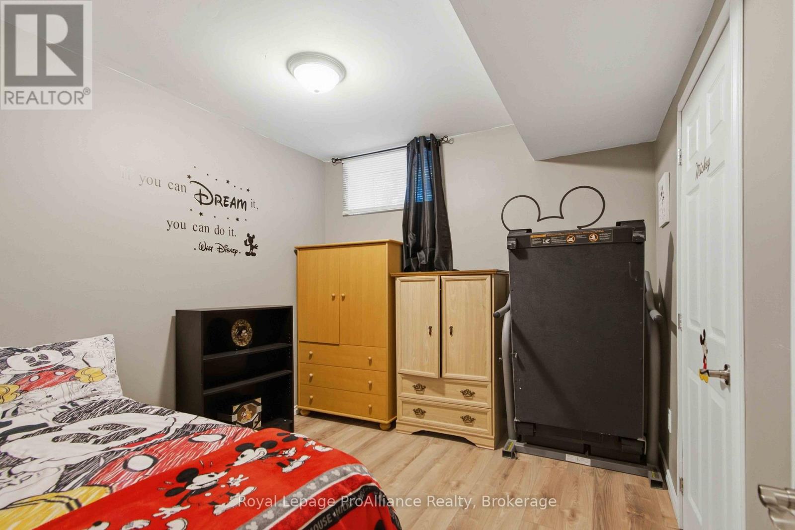 114 CATHERINE STREET - 23