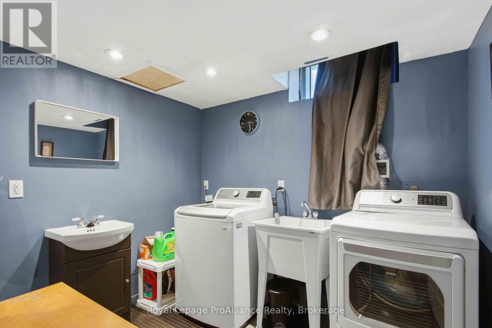 114 Catherine Street, Quinte West, ON photo 24