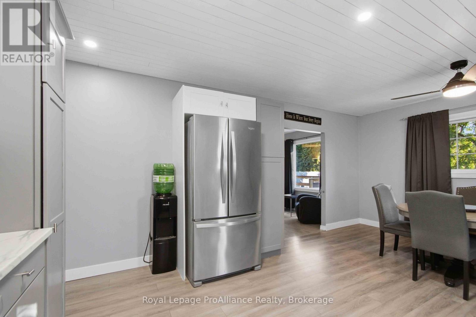 114 Catherine Street, Quinte West, ON photo 9