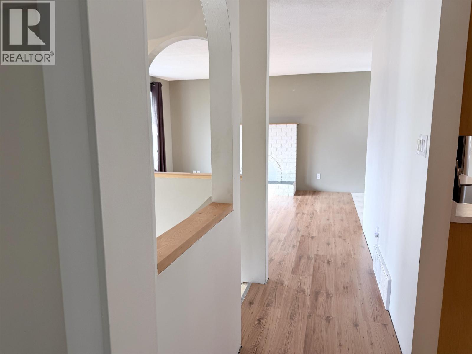542 DOGWOOD STREET - 10