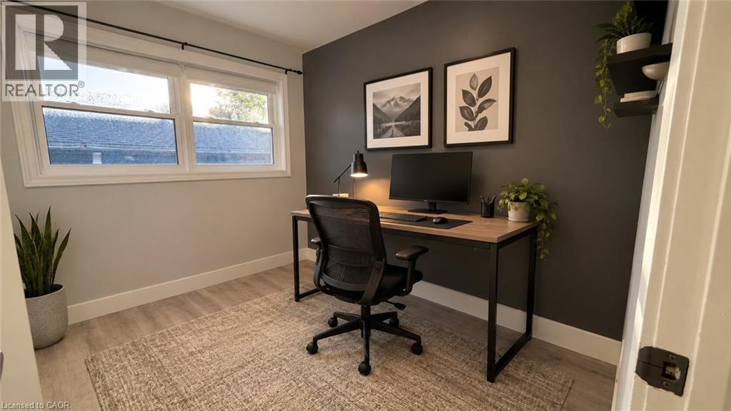 131 Kinzie Avenue — photo 10