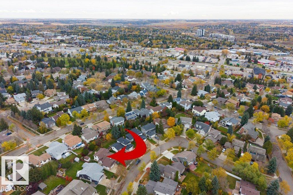 21 LORNE CR - 55