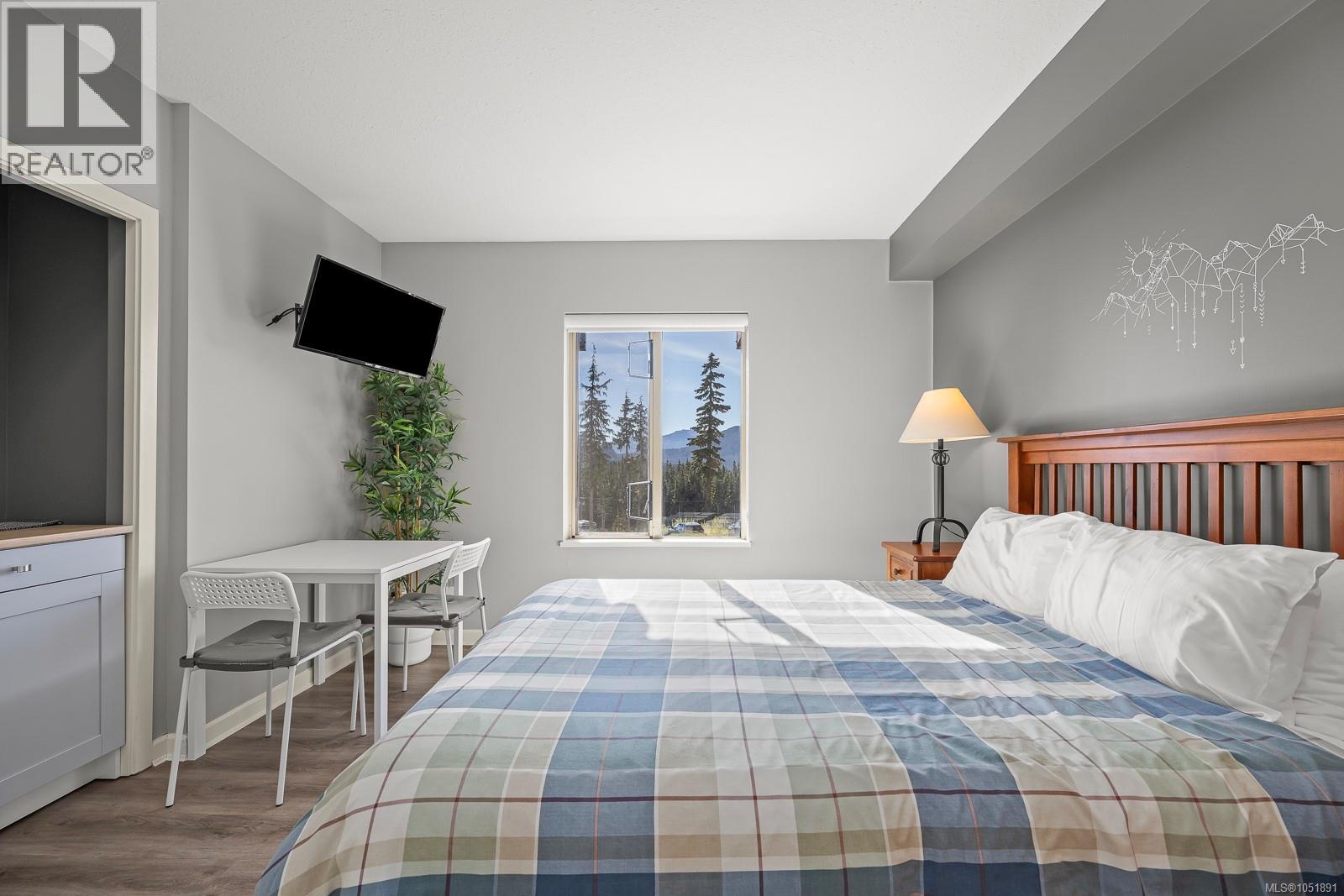 #111 1280 Alpine Rd - 24