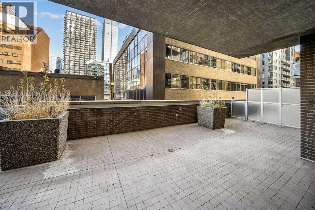 #203 530 12 Avenue SW - 27