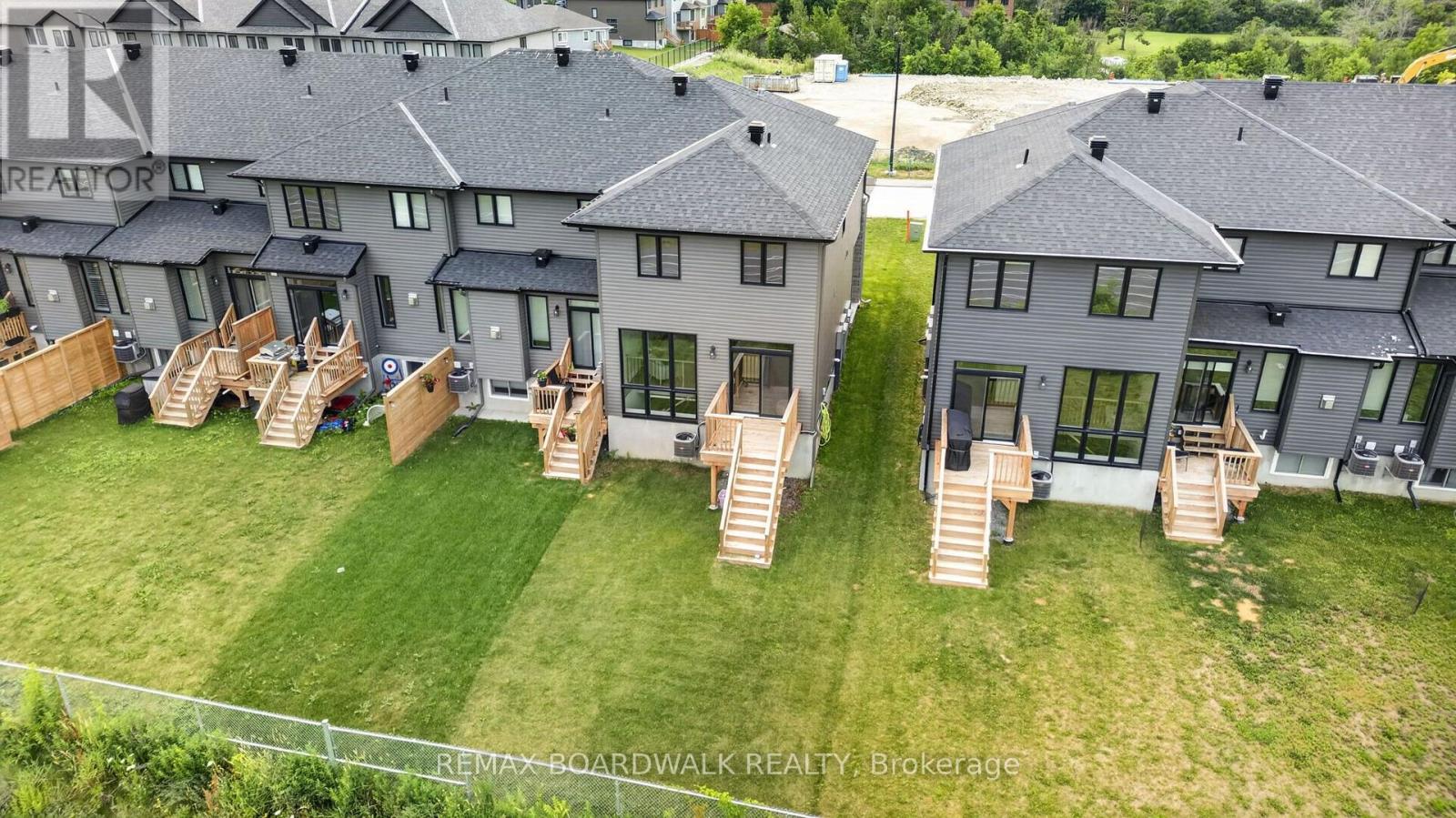 47 ODONOVAN DRIVE - 33