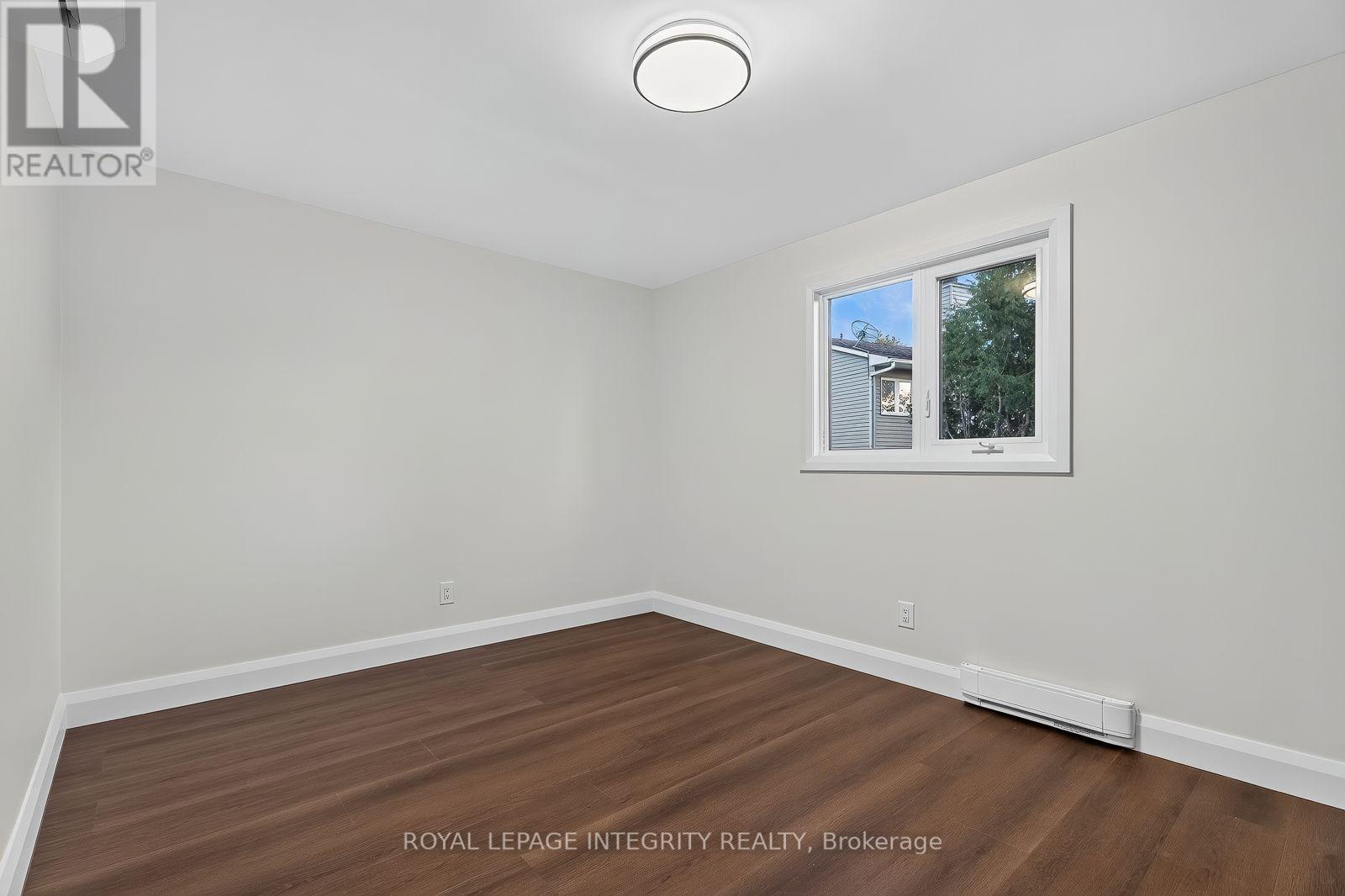 775 Kingfisher Crescent — photo 20
