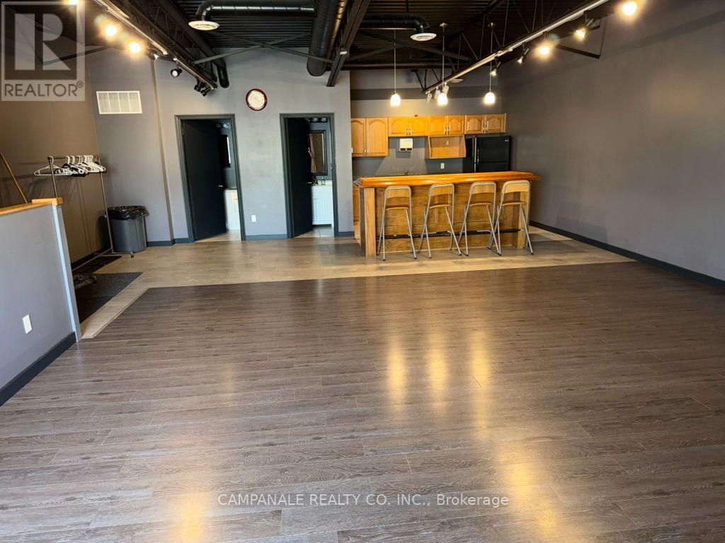 Kitchenette & Open Space