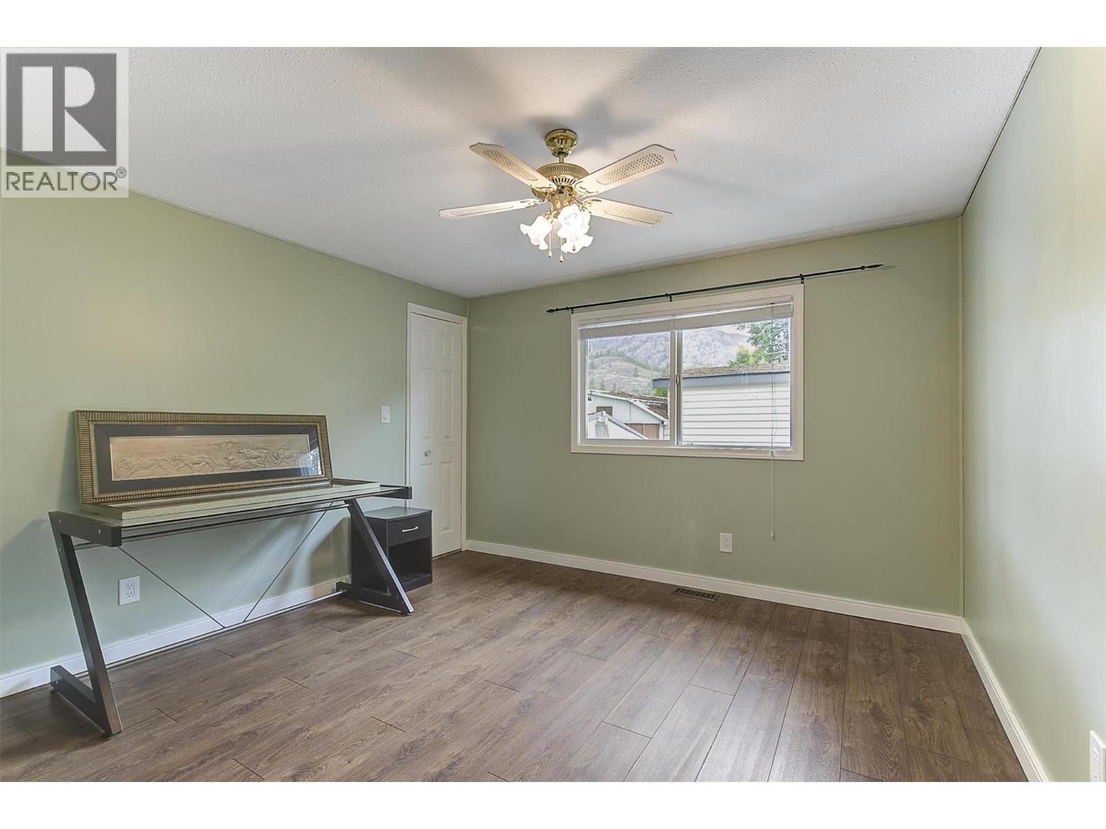 29 1929 97 Highway South, Westbank