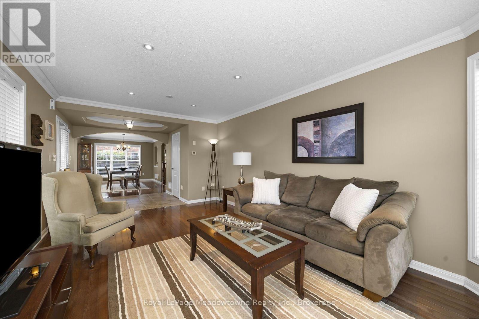 Photo of 802 STARK CIRCLE