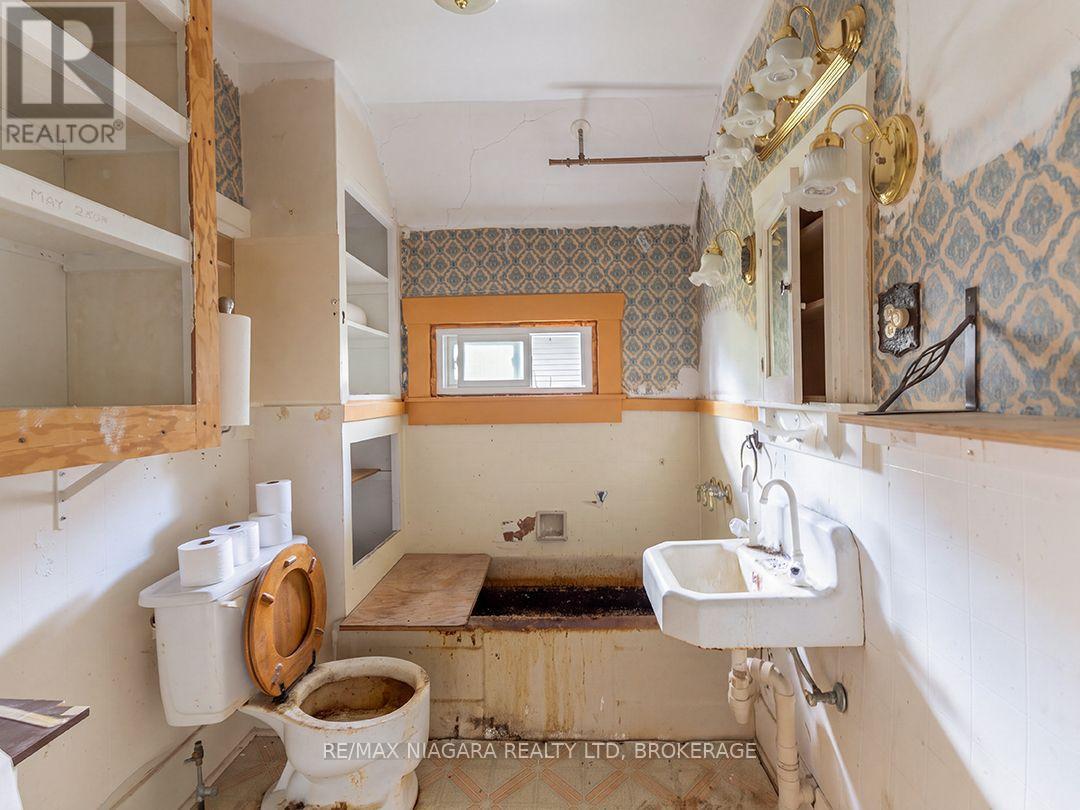 244 CHARLOTTE STREET, Port Colborne (Sugarloaf) — photo 12